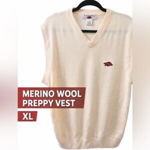 University of Arkansas Razorbacks Merino Wool Sweater Vest XL Cream Preppy Golf